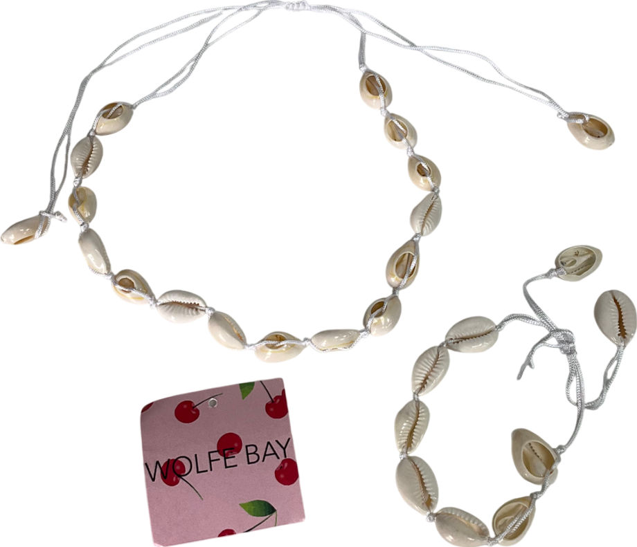Wolfe Bay White Bambi Shell Necklace And Bracelet One Size