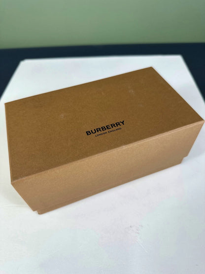 Burberry Black/Grey Gradient Meadow Sunglasses in case& Box OBE4390