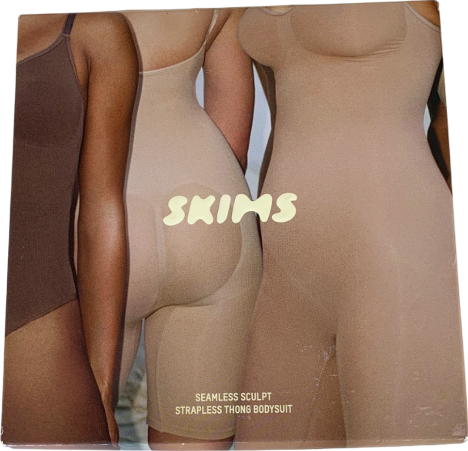 SKIMS Cocoa Seamless Sculpt Strapless Thong Bodysuit UK M