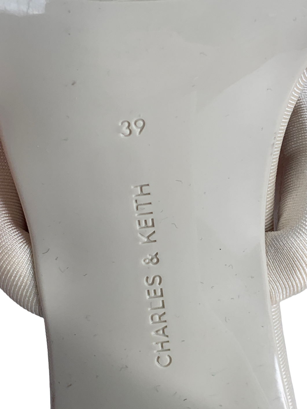 Charles & Keith Cream Toni Knotted Puffy-strap Mules UK 6 EU 39 👠