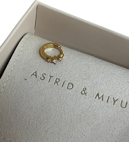 Astrid & Miyu Square Crystal Single Hoop In Gold One Size