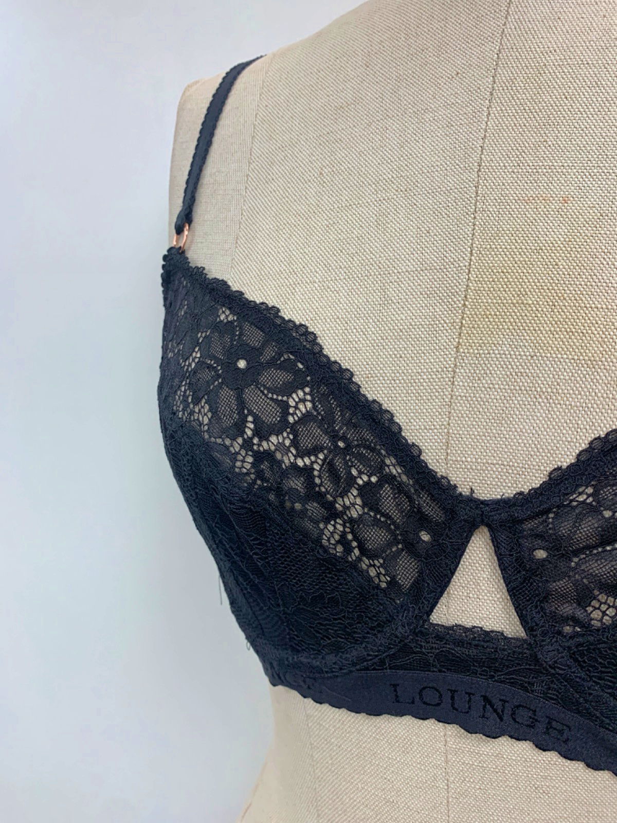 Lounge Black Flair Balcony Bra 36E