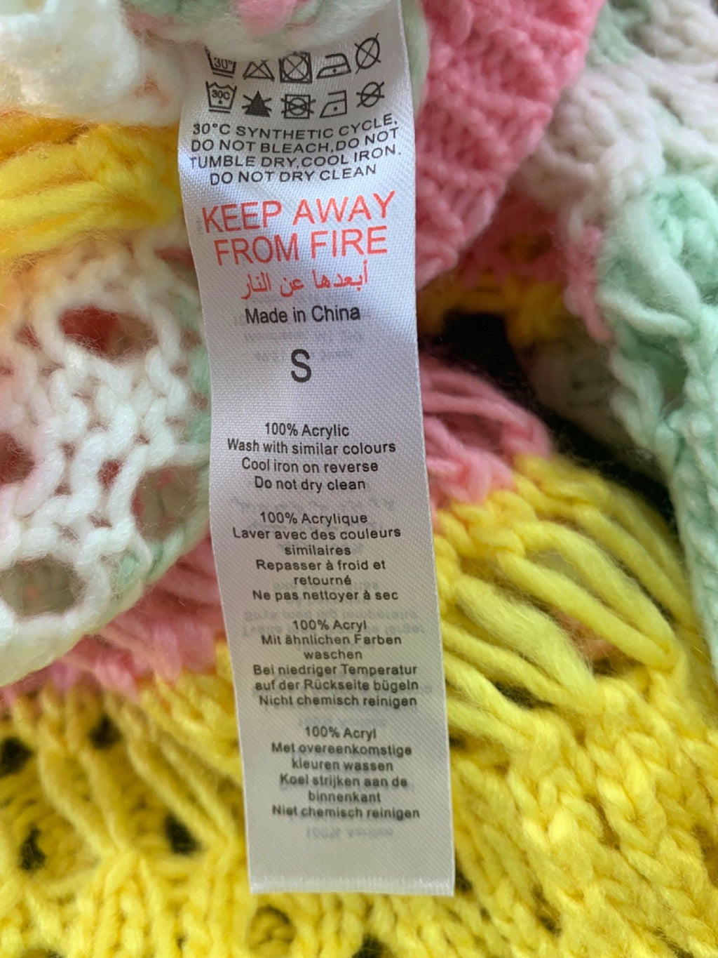 PrettyLittleThing Multicoloured Pink Open Crochet Knit Floral Applique Crop Top UK S