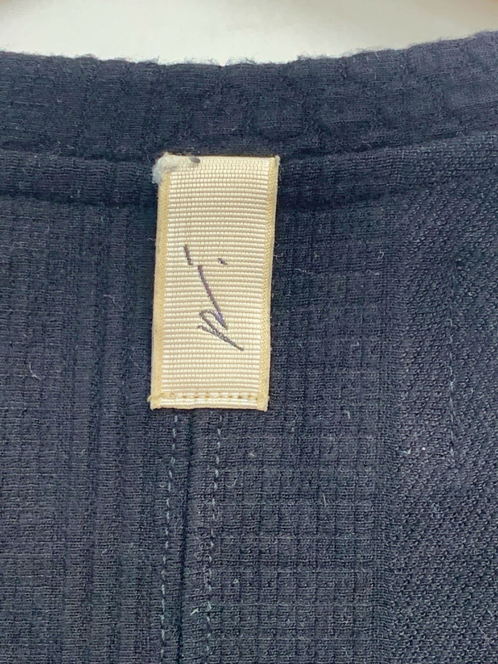 Prevu Navy T-shirt UK M