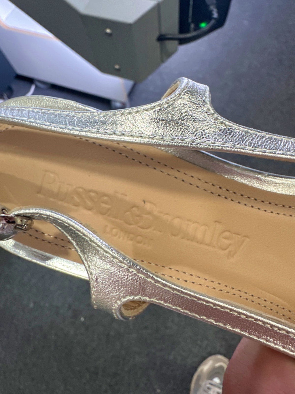 Russell & Bromley Silver SLINGPOINT Slingback Kitten Heel UK 5 EU 38