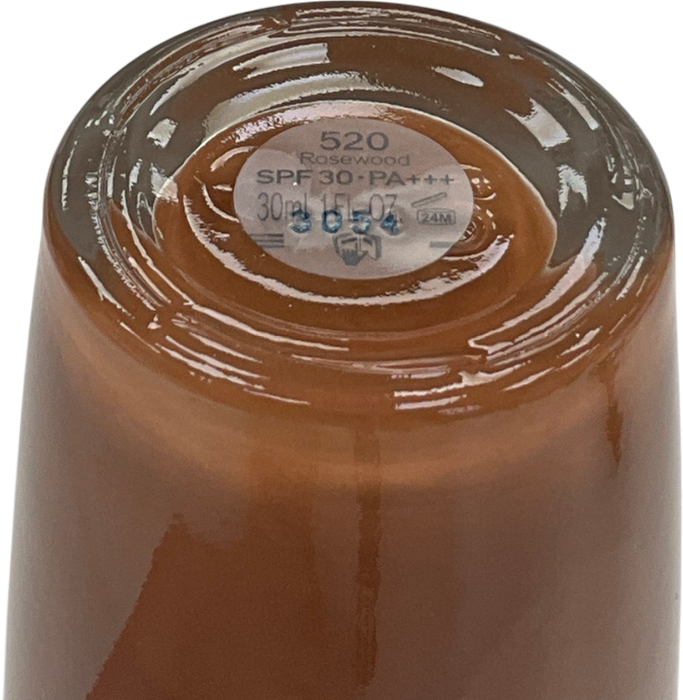 Shiseido Revitalessence Glow Foundation 520 30ml