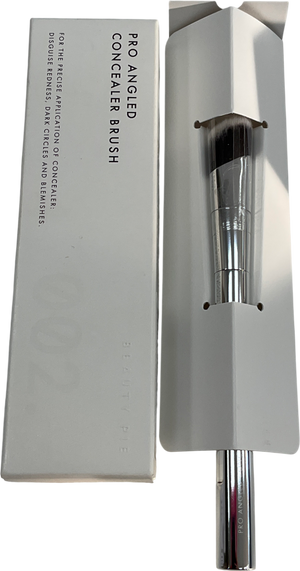 Beauty Pie Pro Angled Concealer Brush One size