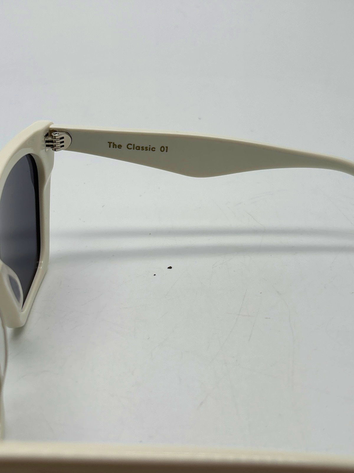 Past Midnight White The Classic 01 Sunglasses One Size