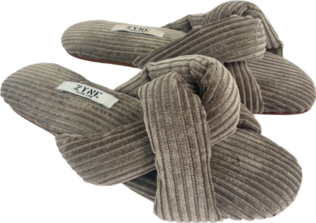 Zyne Beige Homeline Slippers UK 8
