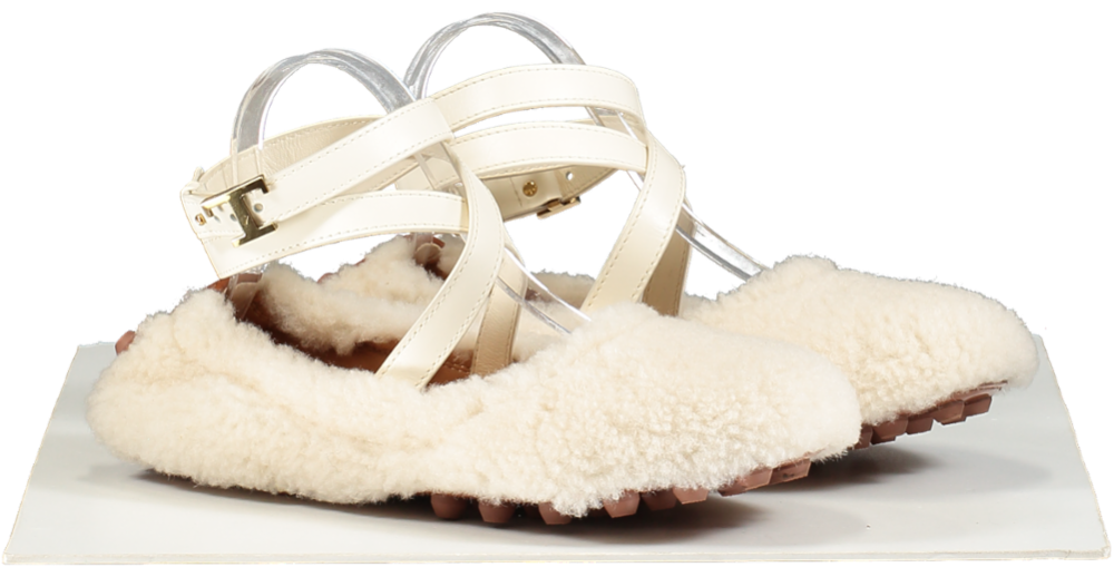 Tod's White Shearling Ankle Strap Ballet flats UK 6 EU 39 👠