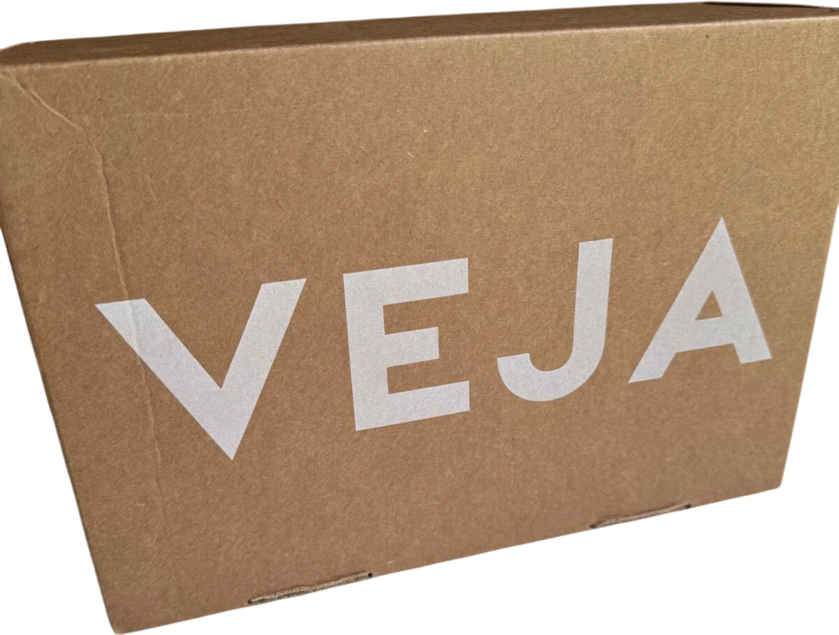 VEJA V-10 Leather Extra White Trainers UK 2 EU 35