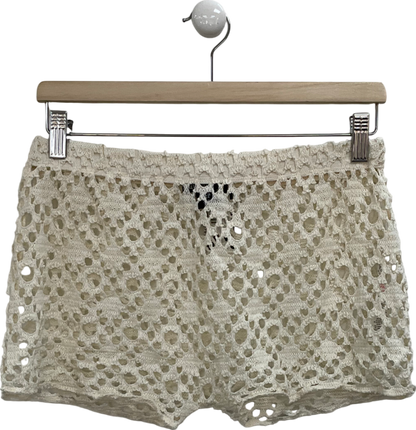 PrettyLittleThing Cream Crochet Look Hot Pants UK 10