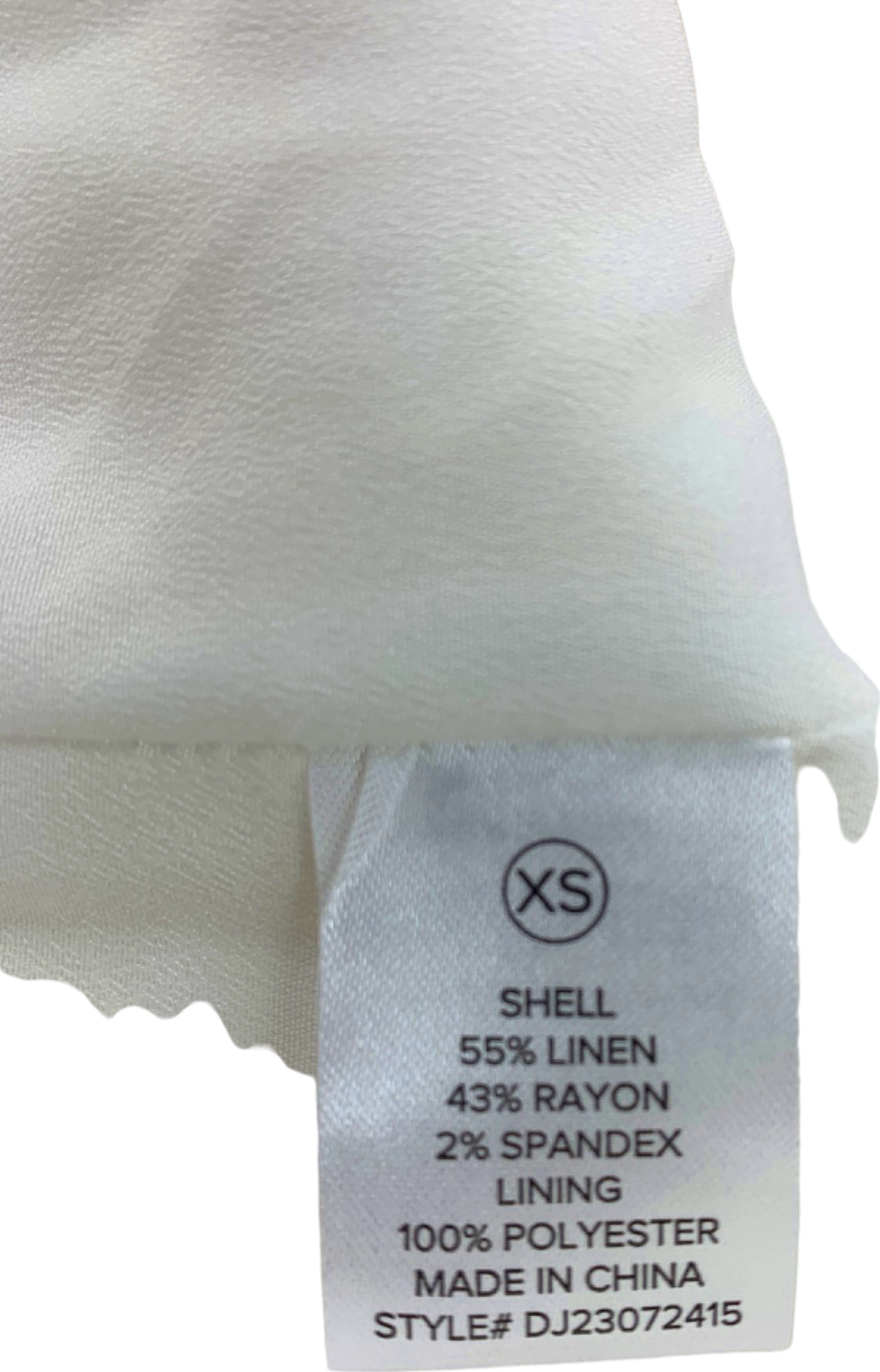 Fashion Nova White Sleeveless Blazer XS