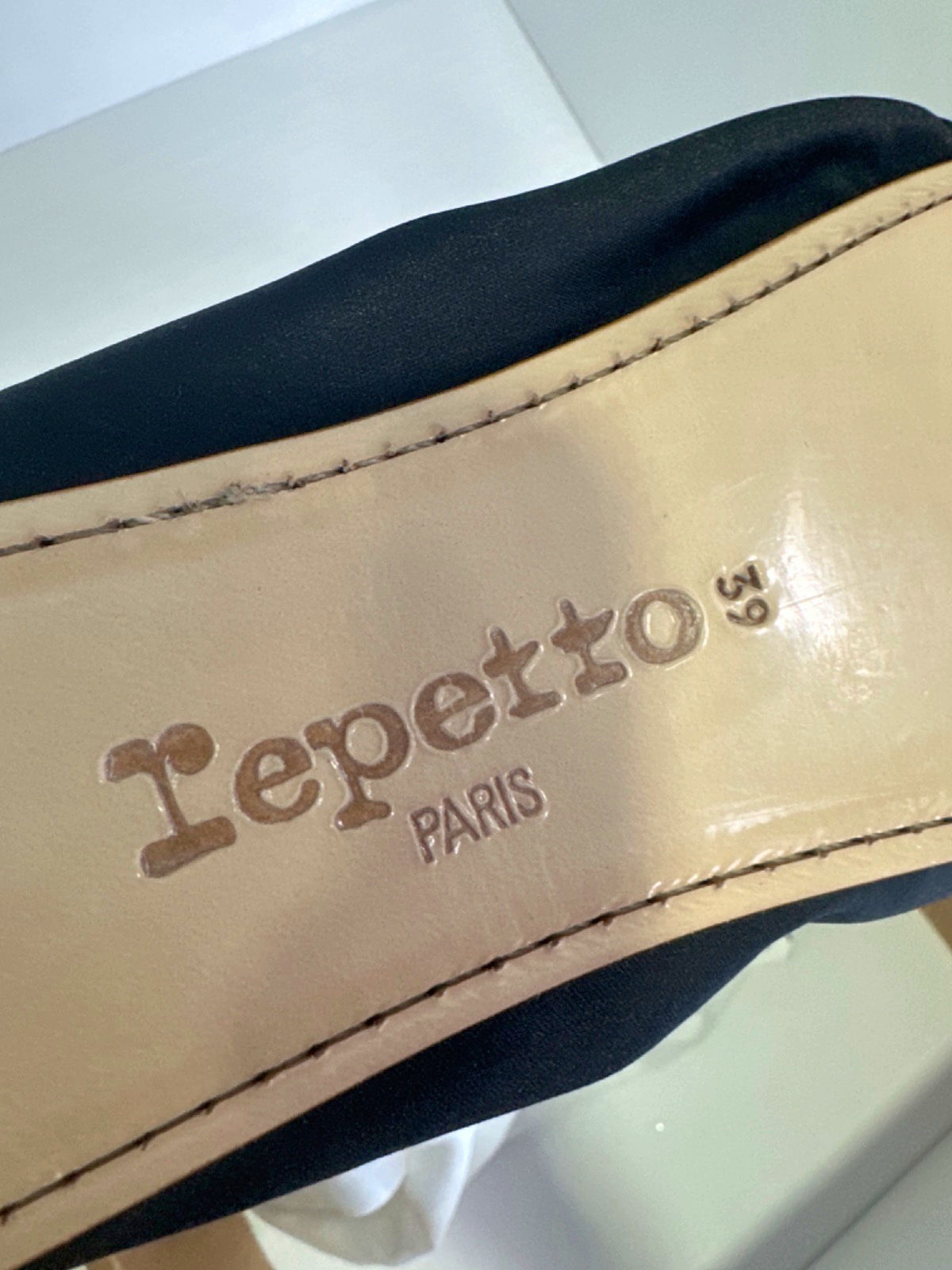 Repetto Black GIANNA BALLET FLATS - SATIN  UK 6 EU 39 👠