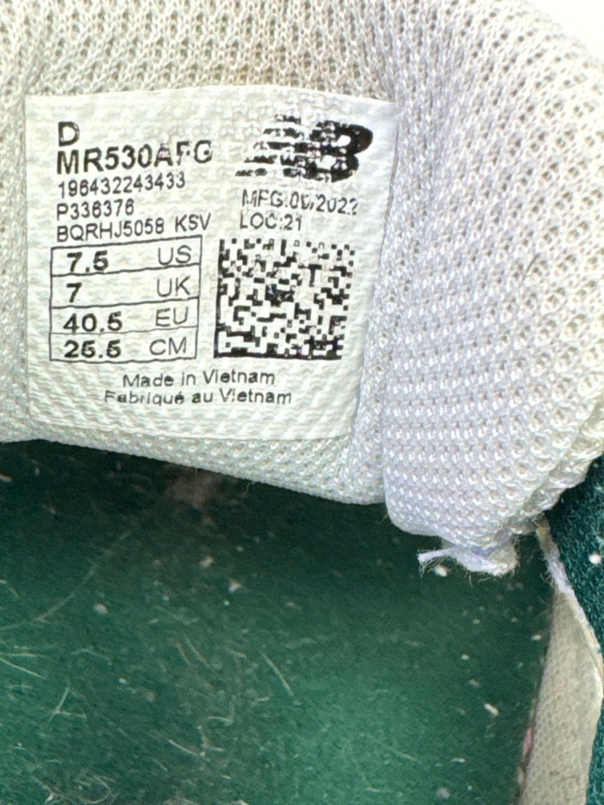 New Balance Silver/Green Running Trainers UK 7