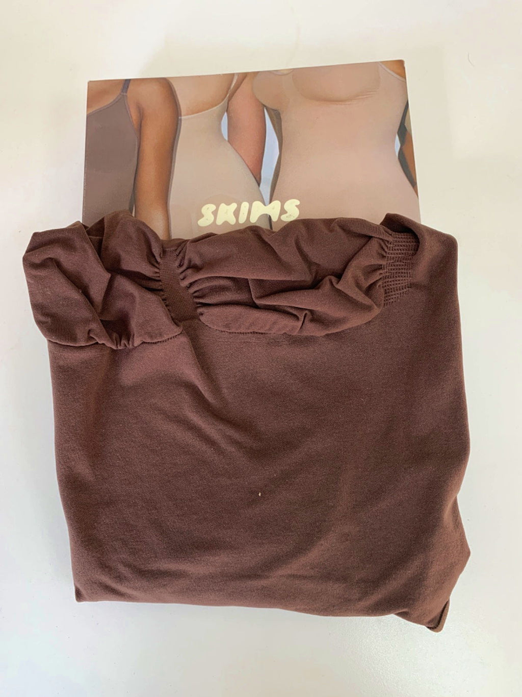 SKIMS Cocoa Seamless Sculpt Strapless Thong Bodysuit UK M