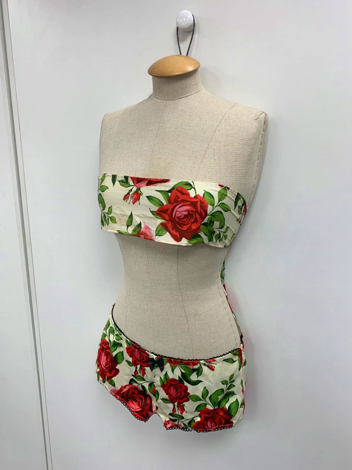 Jaded London Floral Bandeau Top and Shorts Set UK 8