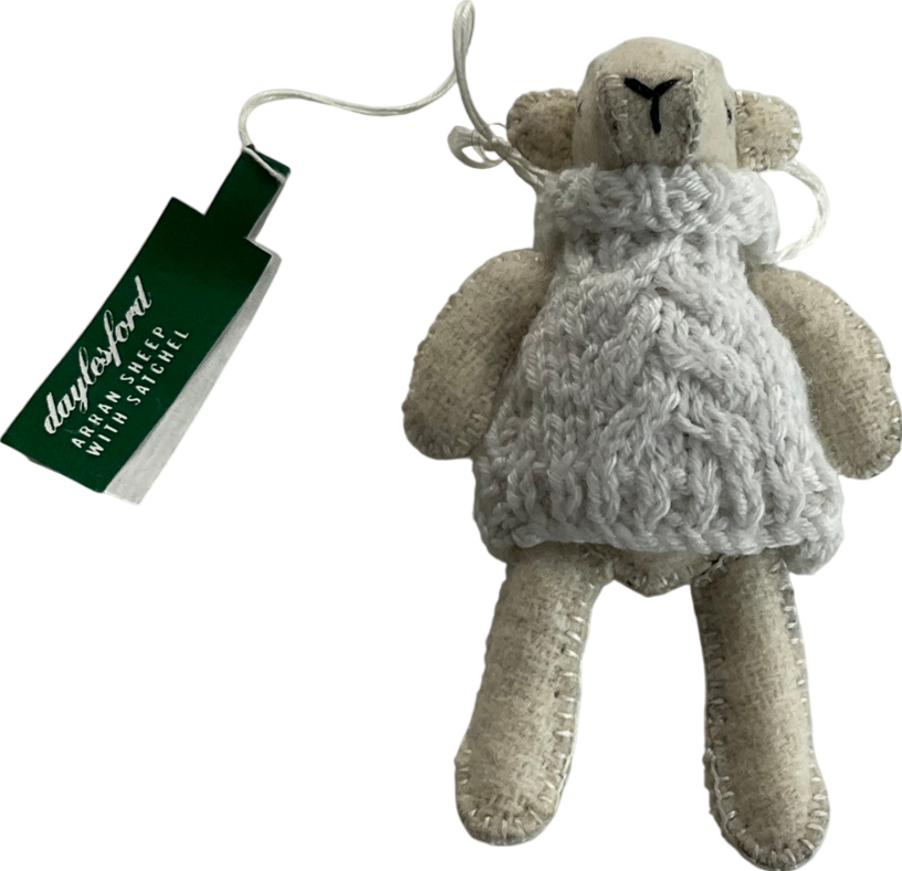 Day les ford White Arran Sheep Decoration