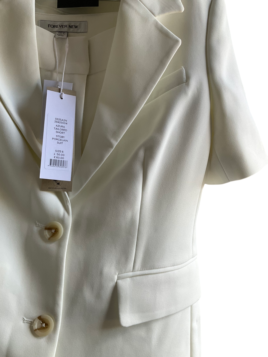FOREVER NEW 2-piece White Azura Tailored Short Suit  Eu 34 UK 6