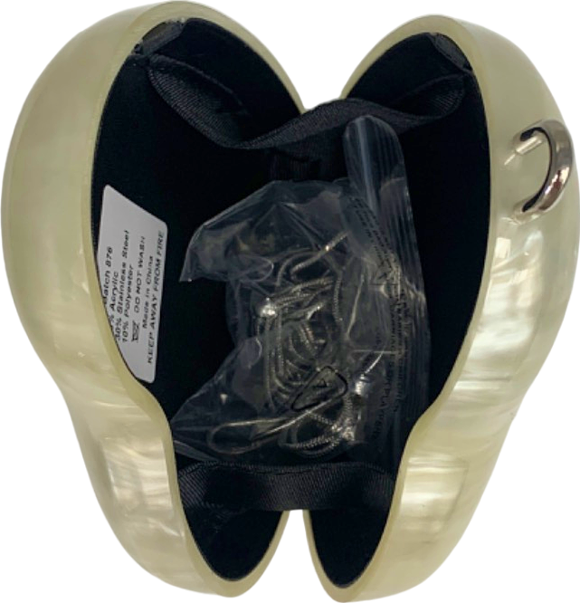 White Heart-Shaped Clutch Bag