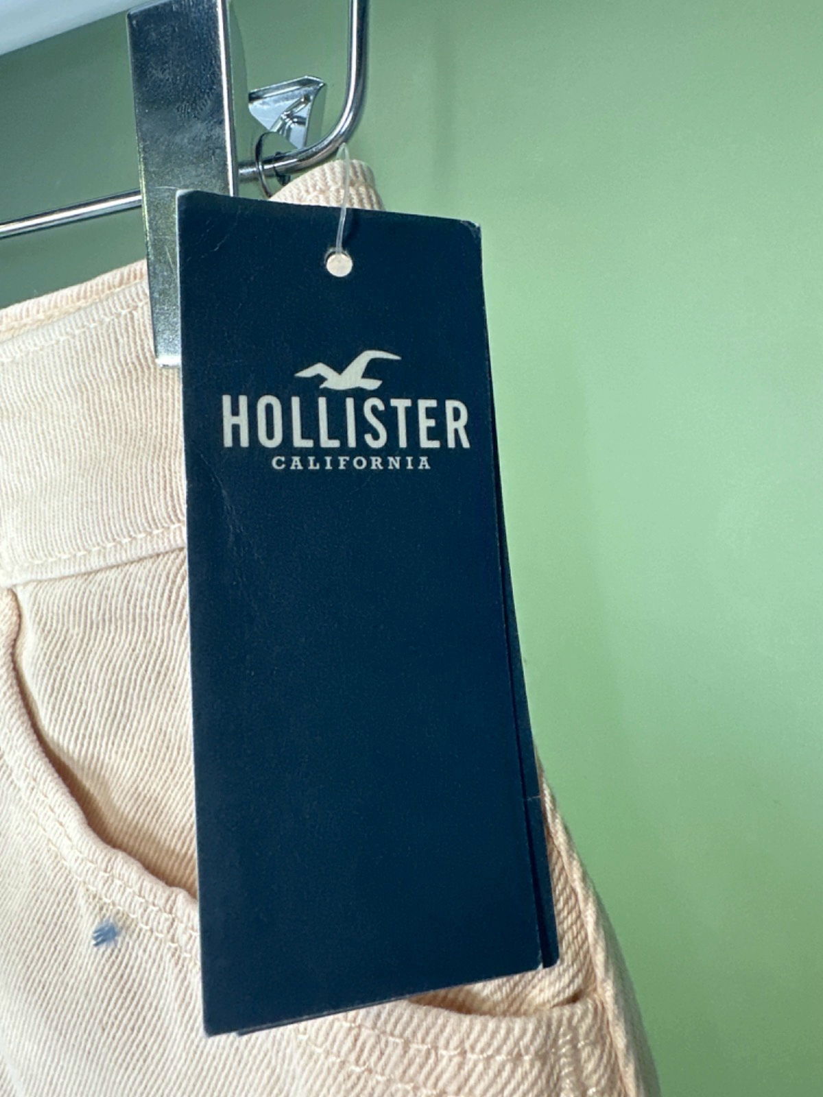 Hollister Cream High-Rise Denim Shorts UK W24