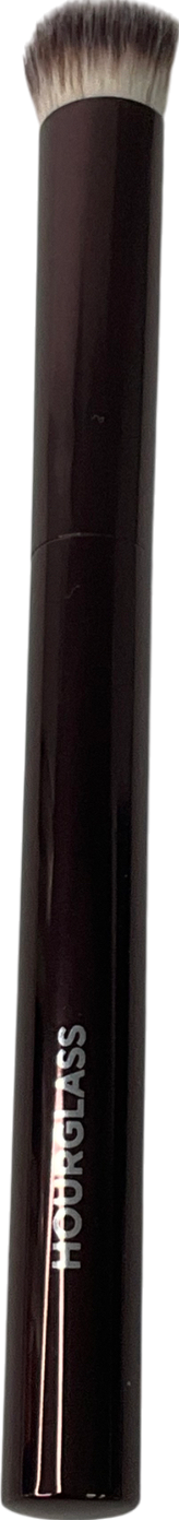 Hourglass Vanish™ Seamless Finish Concealer Brush One size