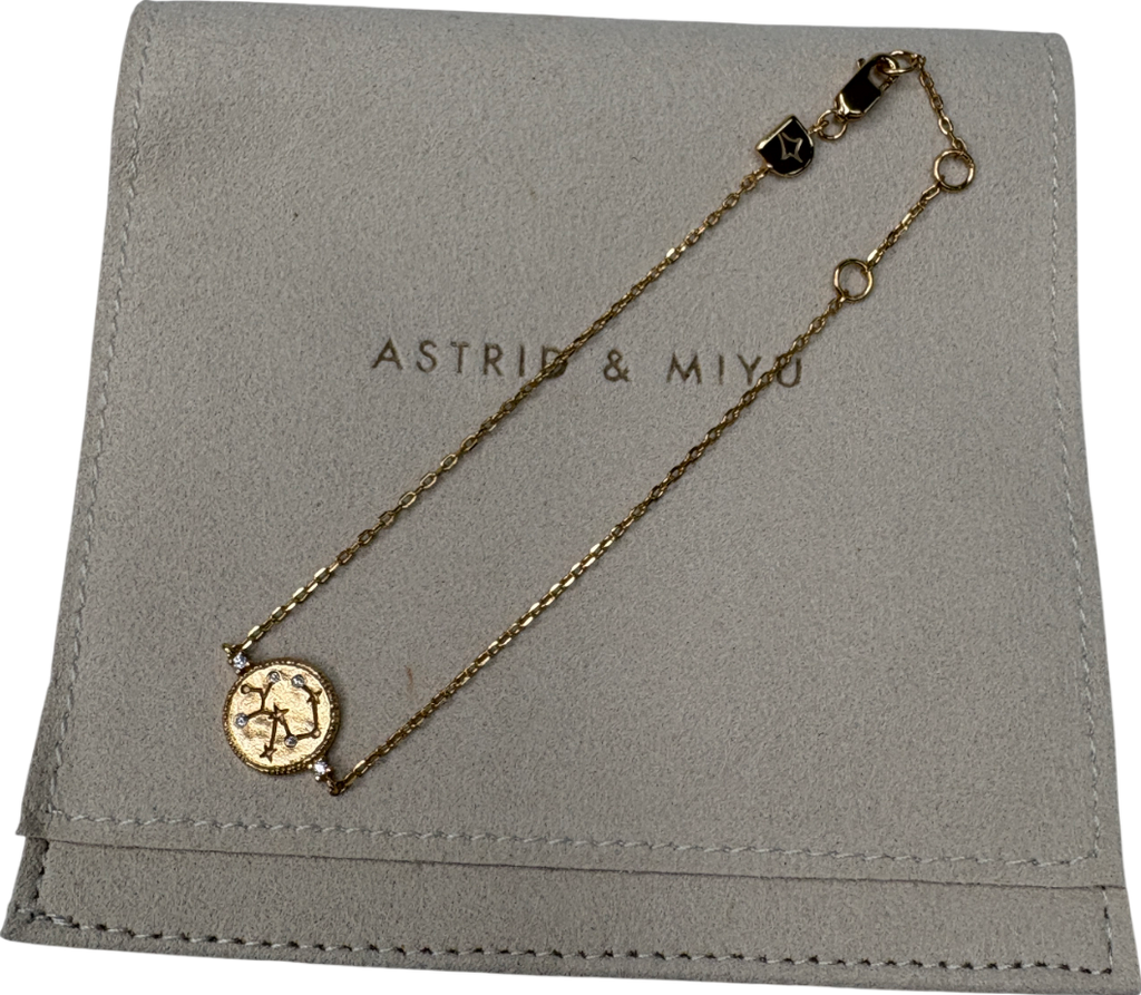 Astrid & Miyu Sagittarius Gold Zodiac Bracelet