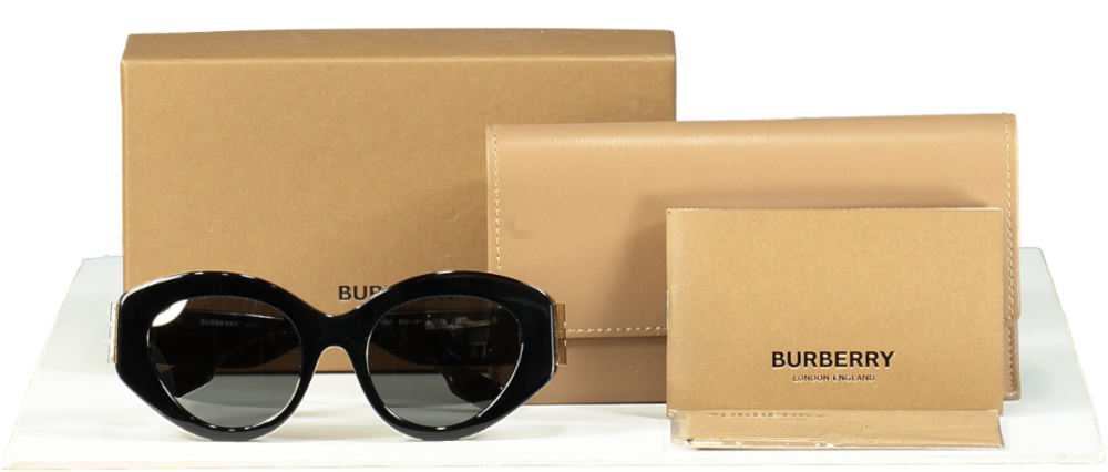 Burberry Black BE4361 Sophia cat-eye sunglasses in Case & Box