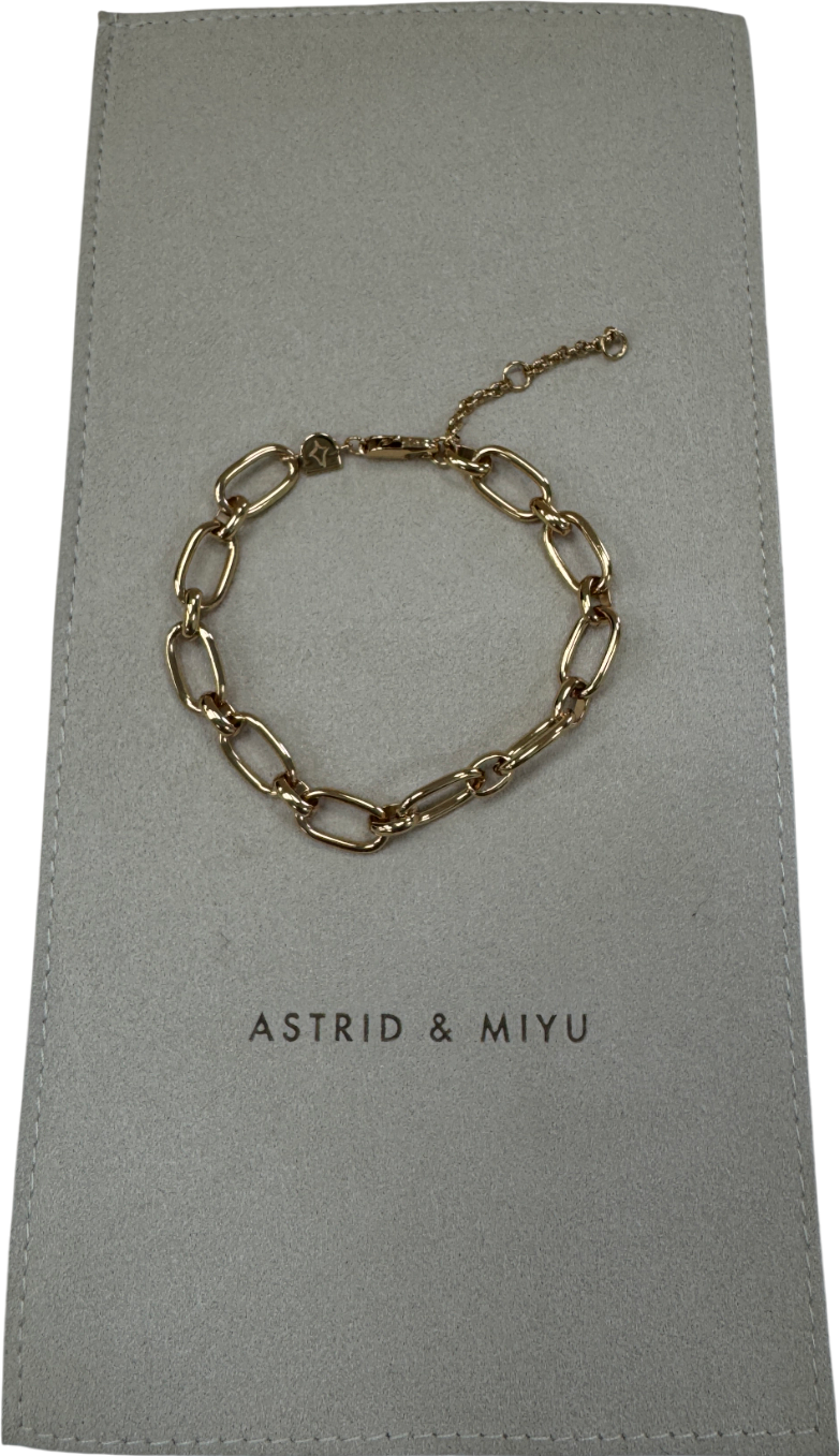 Astrid & Miyu Yellow Gold Plated Silver Chain Link Bracelet