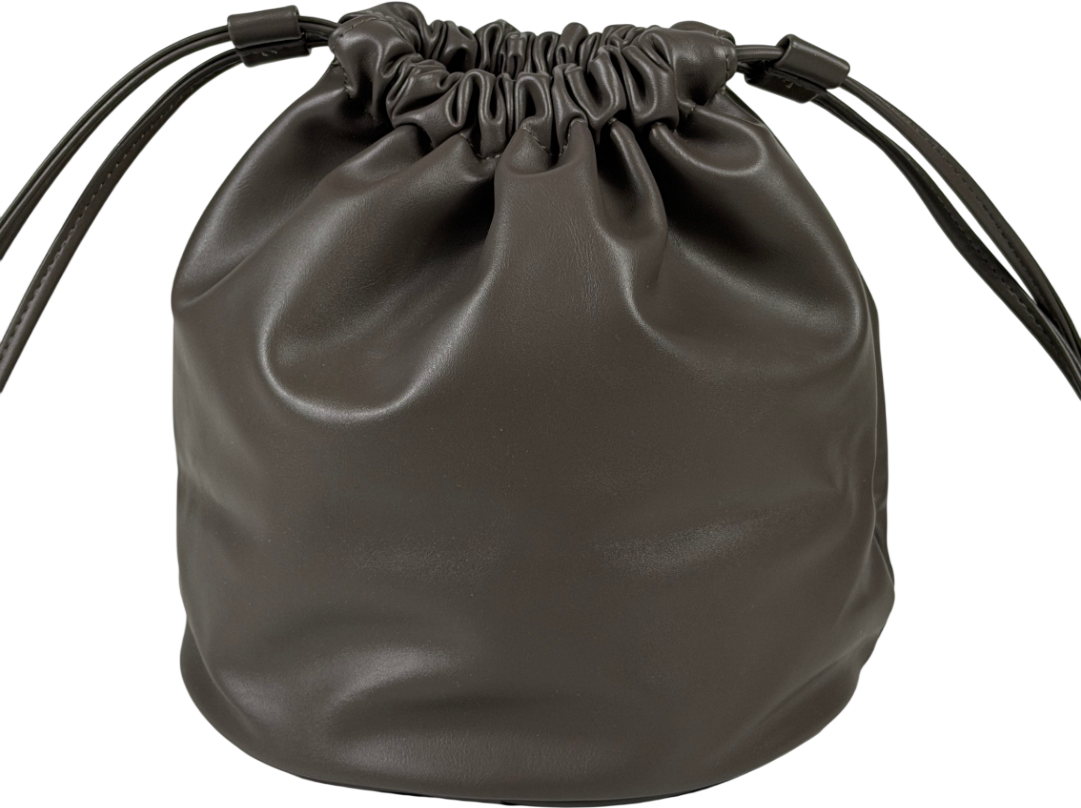 LOOK FANTASTIC Roxie Faux Leather Cosmetic Case Taupe