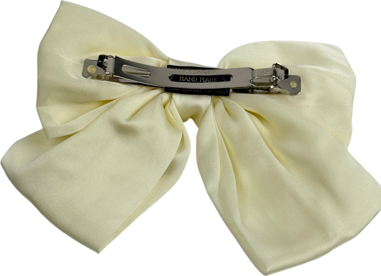 ANISA SOJKA Cream Satin Large Bow Hair Clip One Size