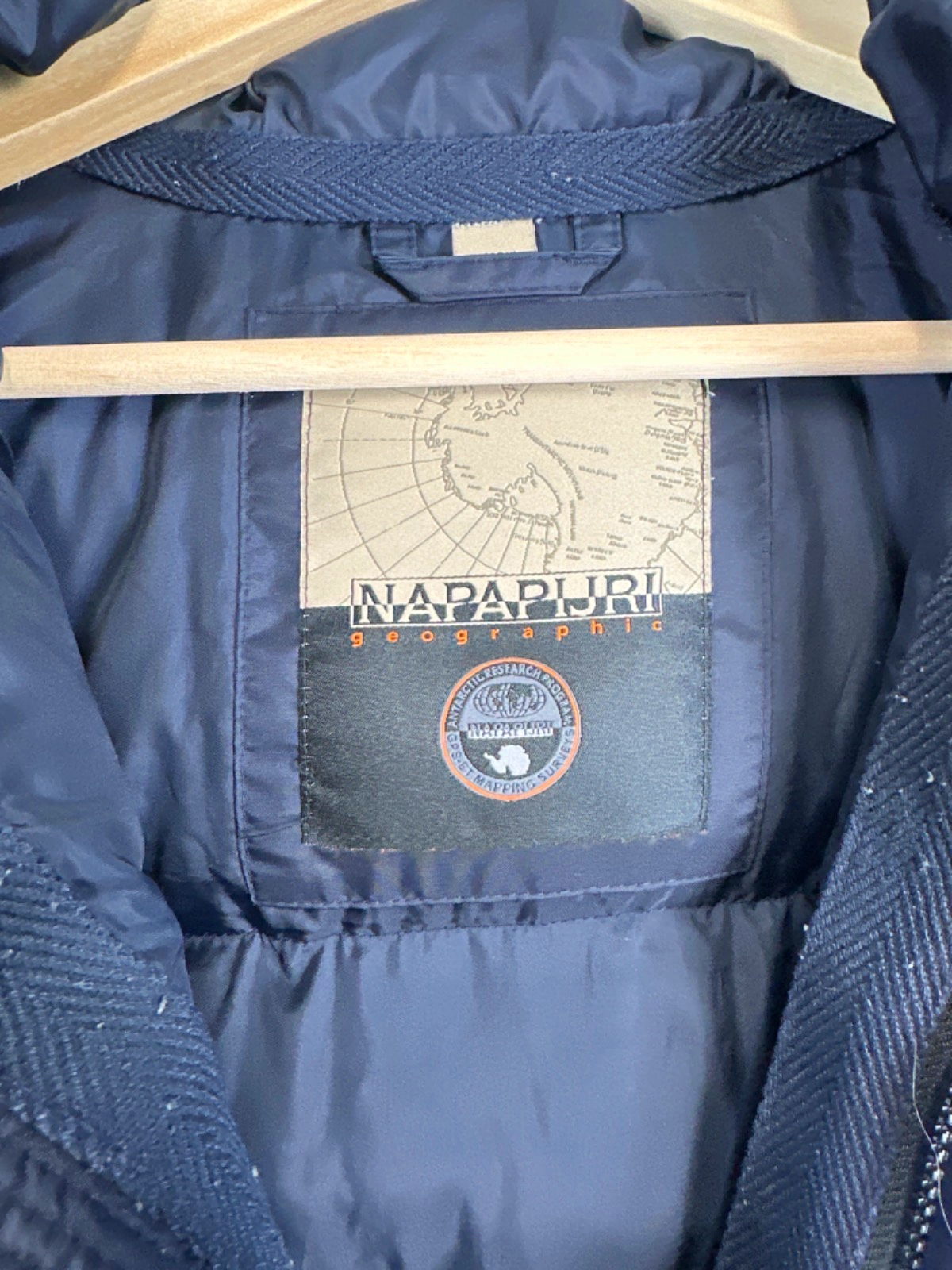 Napapijri Navy Puffer Jacket M