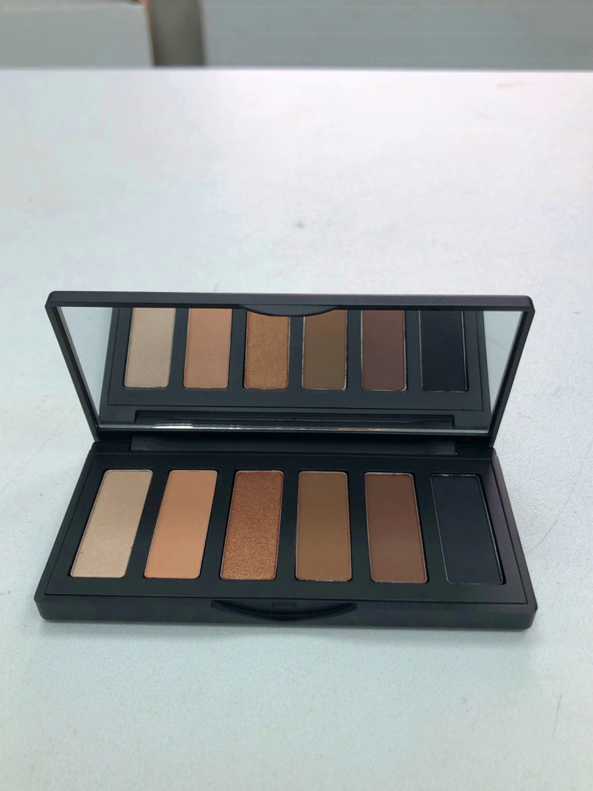 Code8 Iconoclast Eyeshadow Palette Burnt Sienna