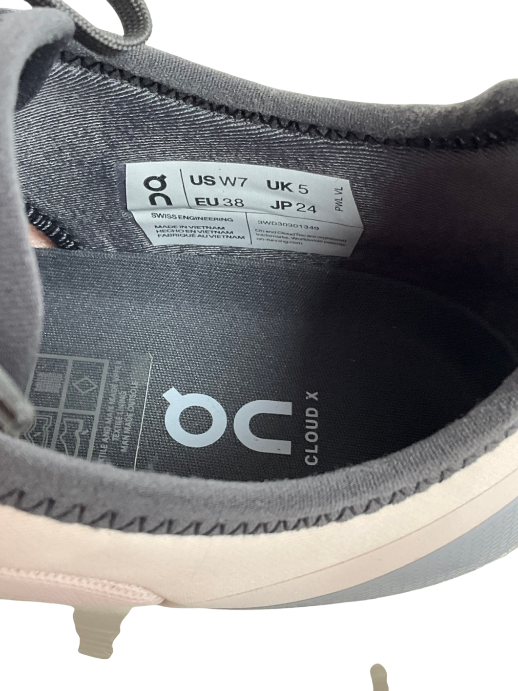 On Cloud Pink X3 Ad Shell-heather-purple UK 7 EU 40 👠