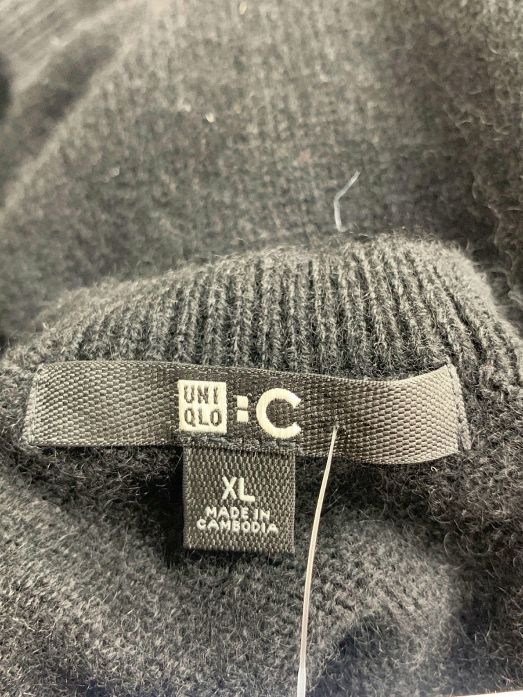 Uniqlo Black Cashmere Sleeveless Sweater UK XL