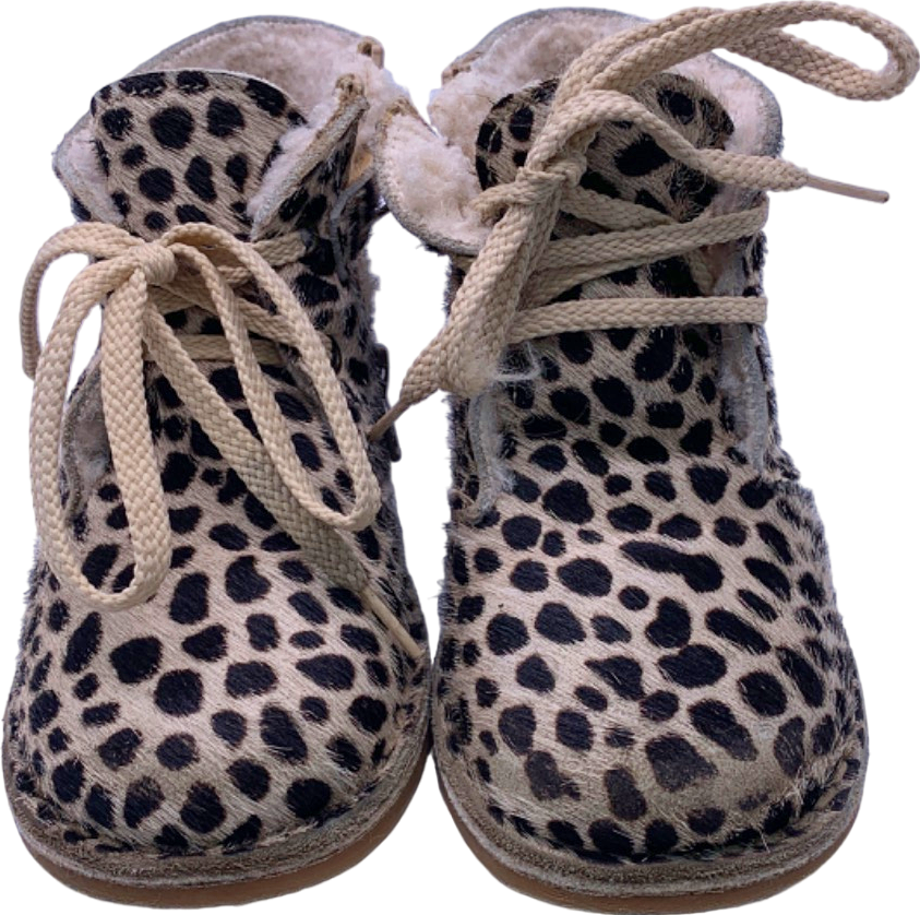 Papouelli White/Black Leopard Print Fur Lined Boots EU 26