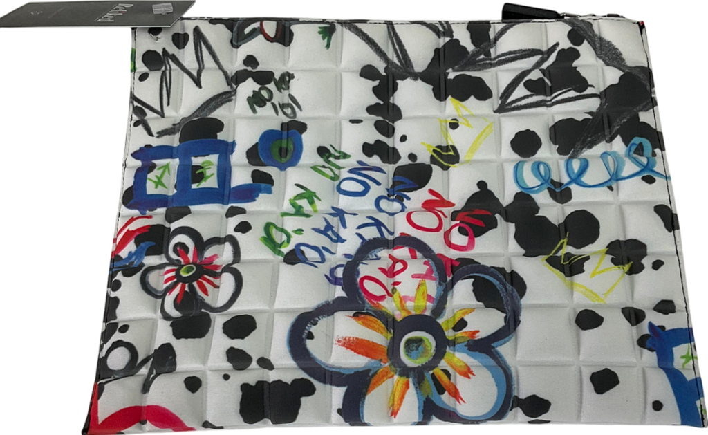 no ka oi White Quilted Clutch