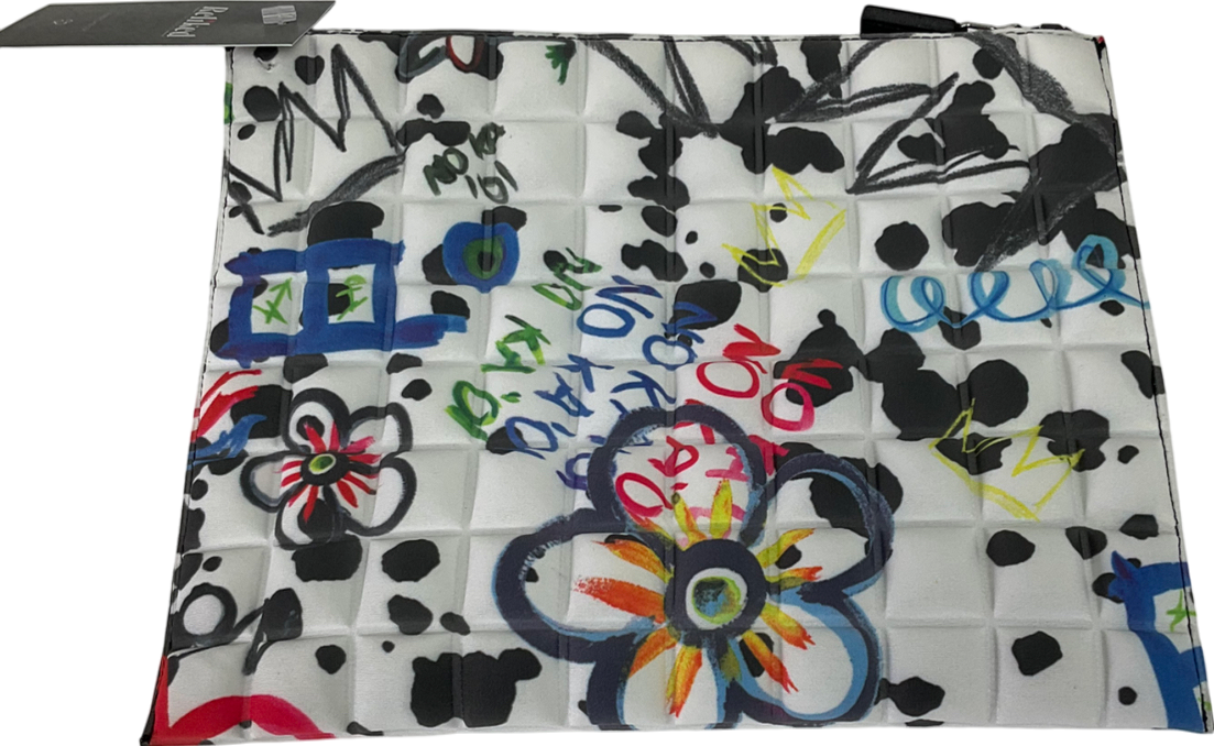 no ka oi White Quilted Clutch