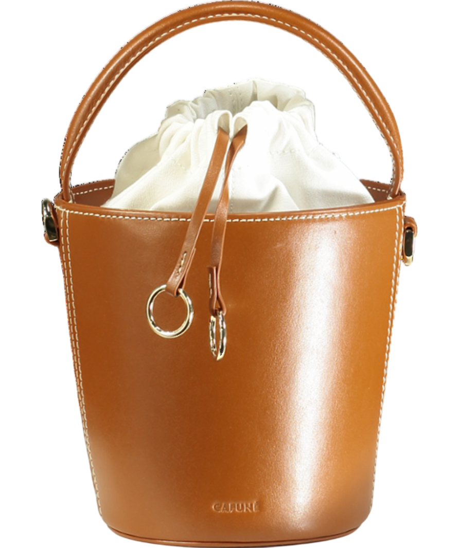 Cafuné Brown Bucket Bag with shoulder strap