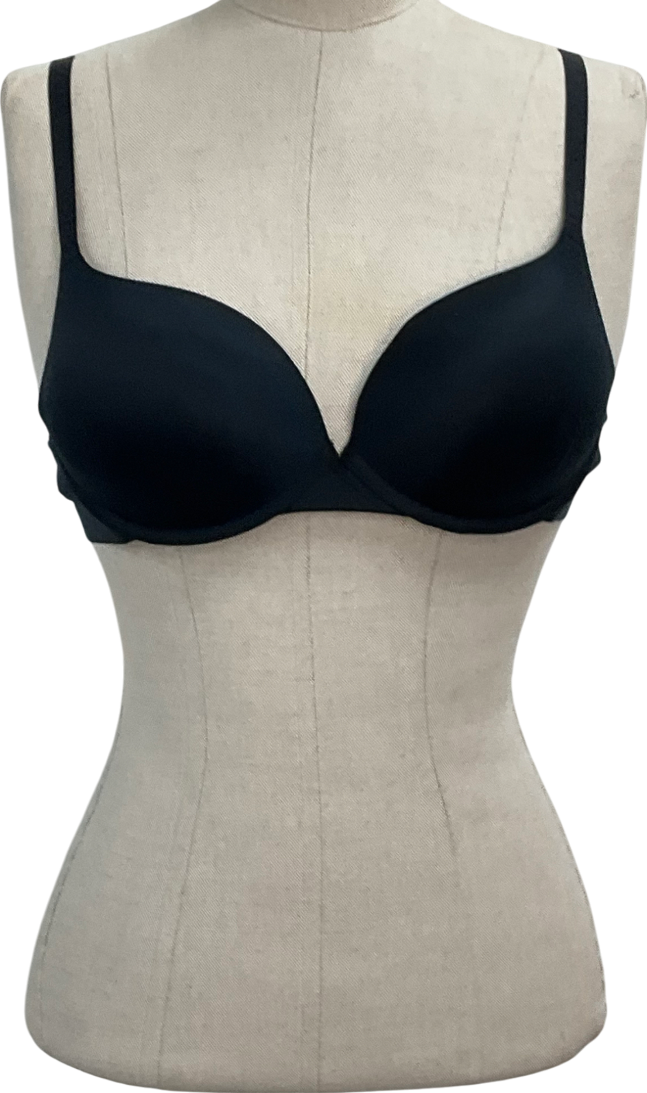 Lounge Underwear Everyday T-shirt Bra - Black UK 34B