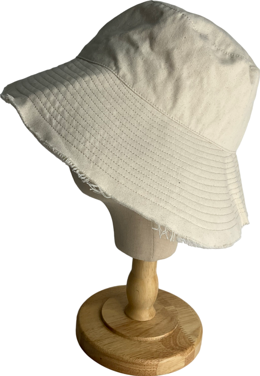 Bassike White Woven Canvas Bucket Hat One Size