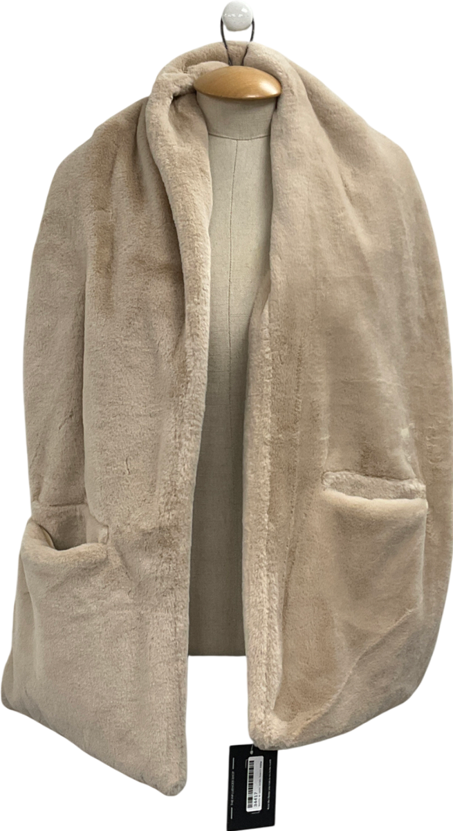 Cream Oatmeal Faux Fur Scarf With Pockets One Size