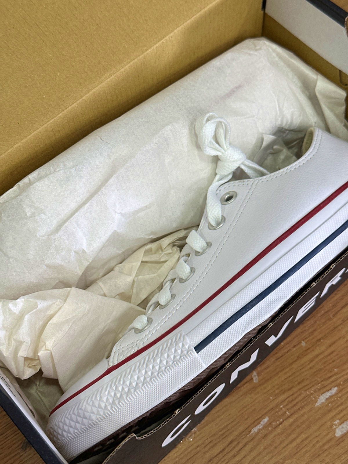 Converse White Chuck Taylor All Star Ox All Leather Trainers UK 5