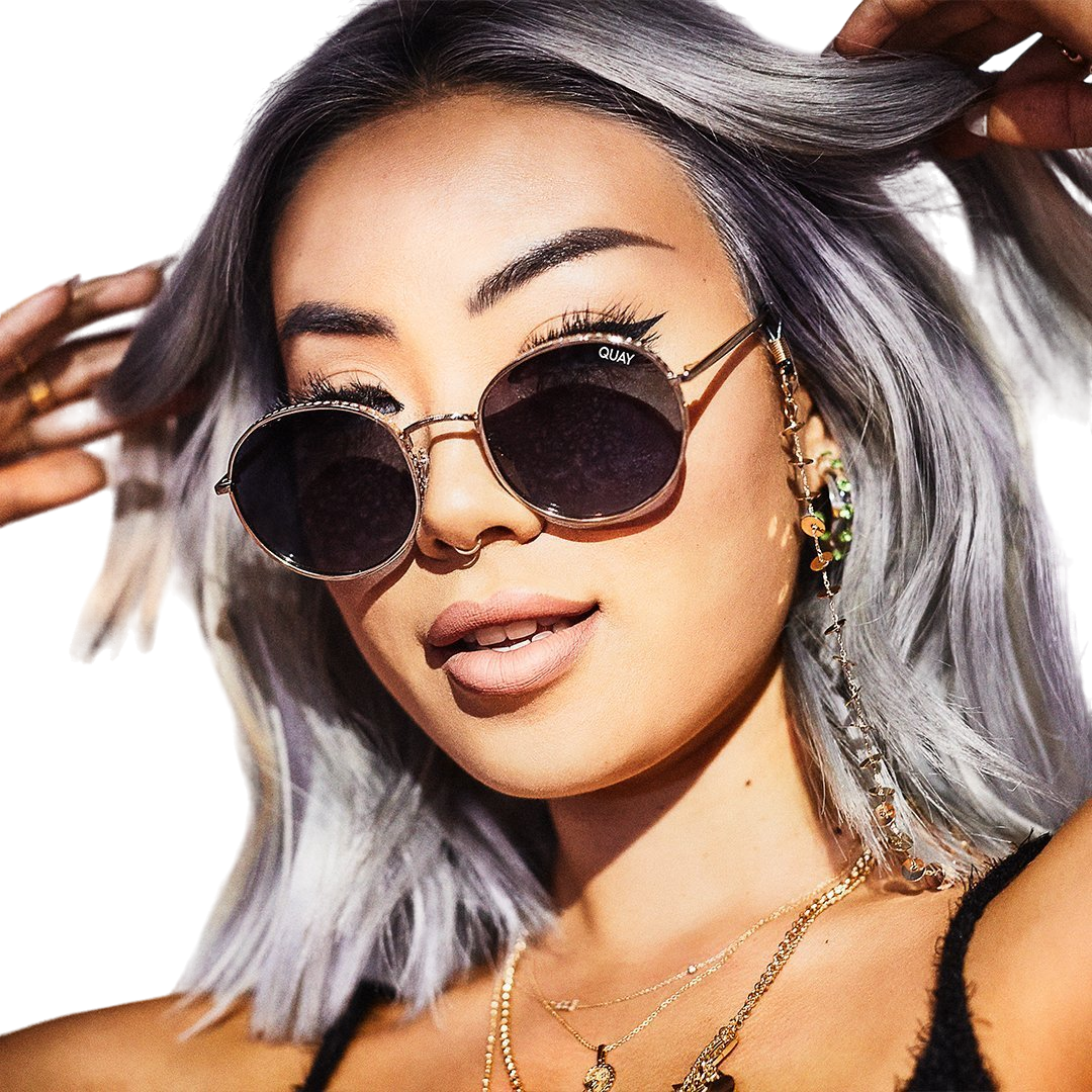 QUAY Australia "Mod Star"  Gold Sunglasses with case