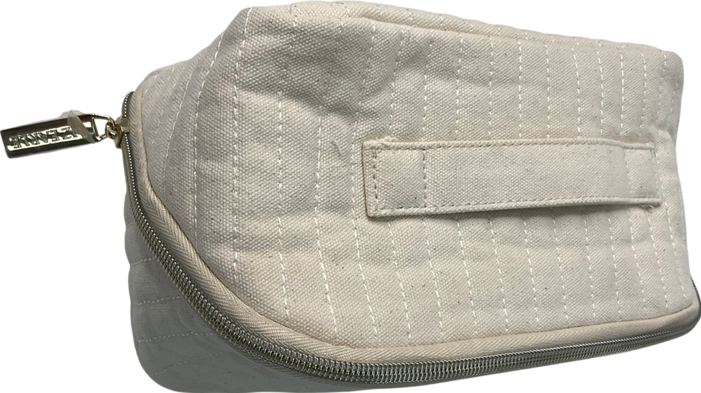 Liz Earle Liz Earl Skincare Bundle And Bag One size