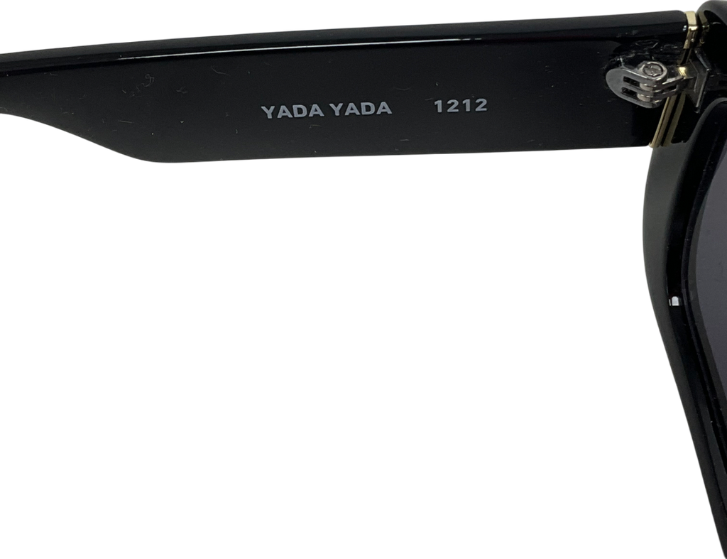 QUAY Black Yada Yada Thickframed Rectangular Sunglasses One Size