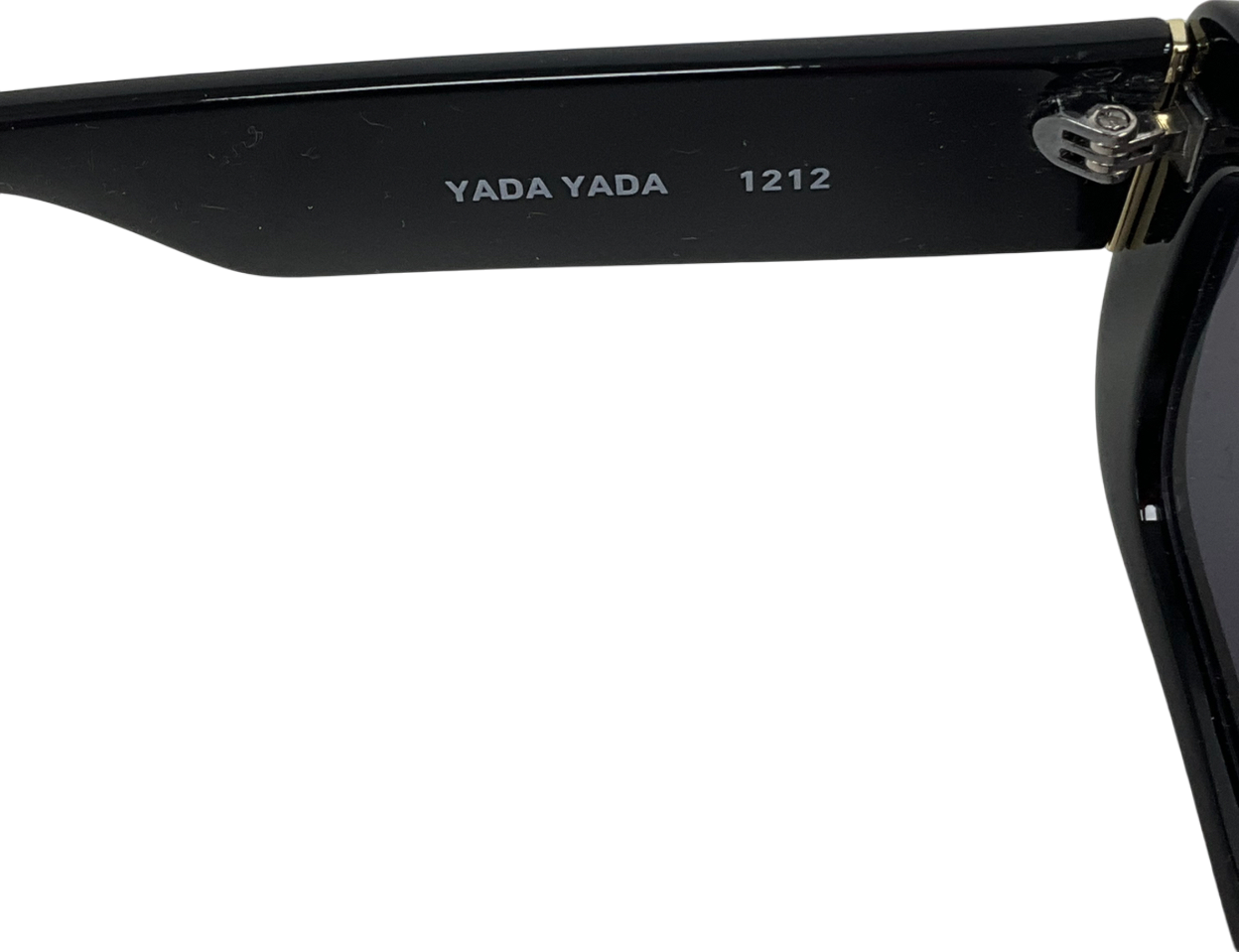 QUAY Black Yada Yada Thickframed Rectangular Sunglasses One Size