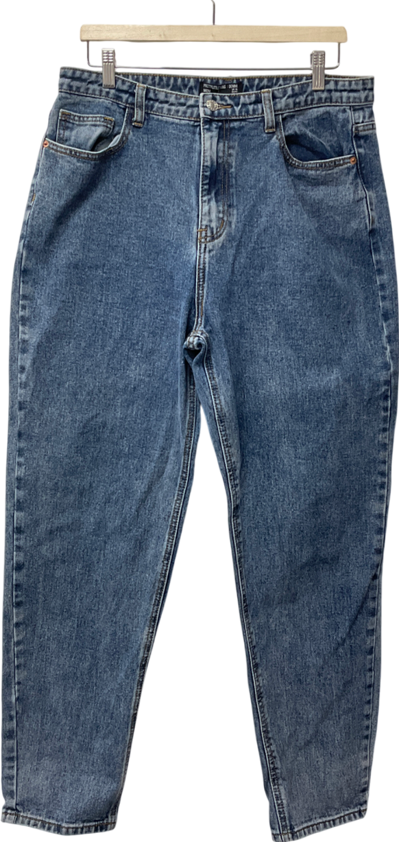 PrettyLittleThing Blue Vintage Wash Mom Jeans UK 16