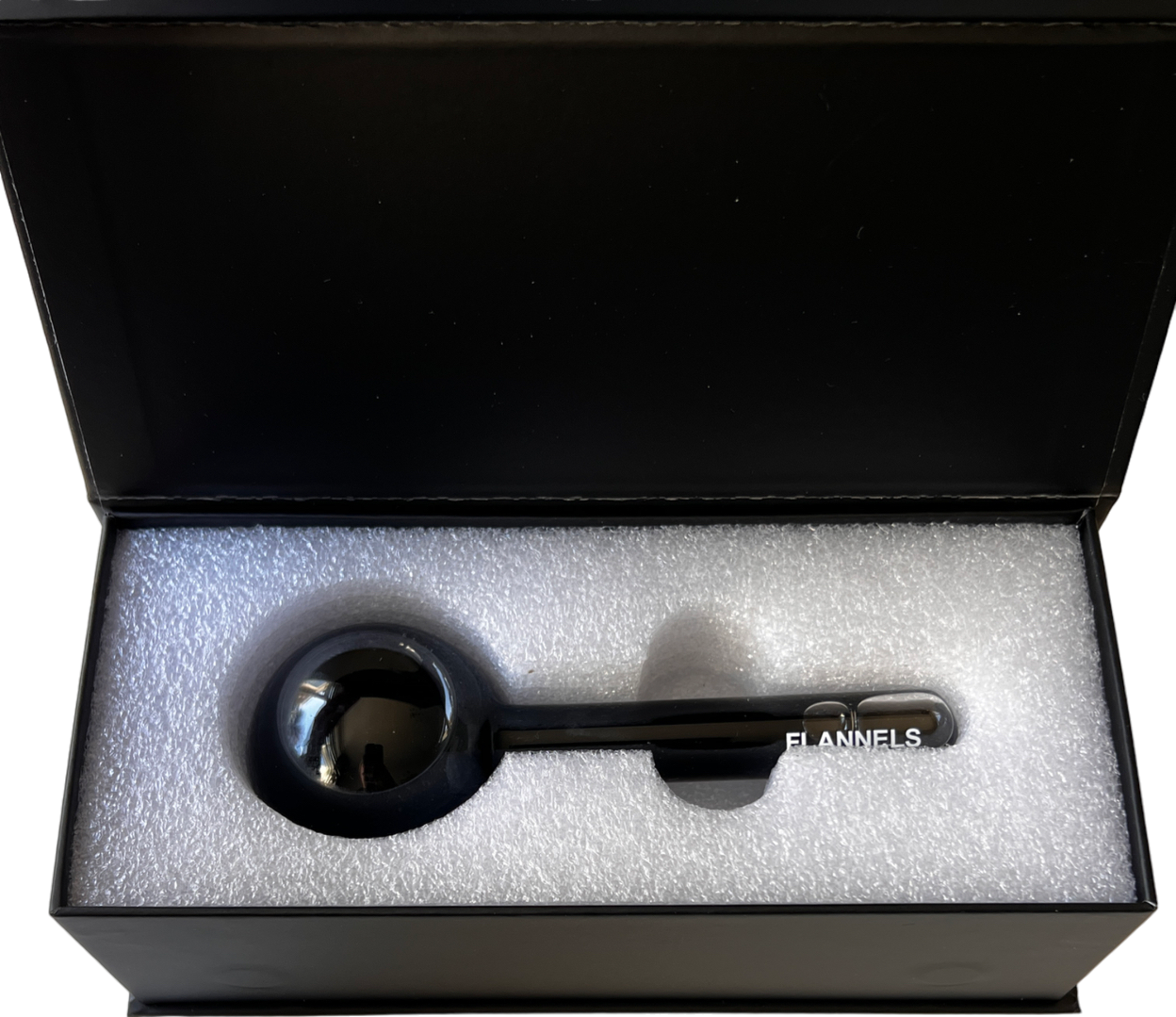 Flannels Beauty Cooling Facial Ice Globe Depuffing and Sculpting