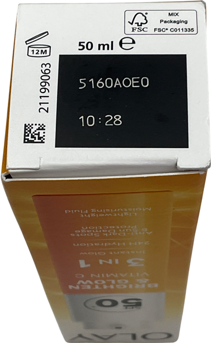 olay Vitamin C Brighten & Glow 3in1 Moisturiser Face Fluid Spf50+ Hydrating Primer 50ml